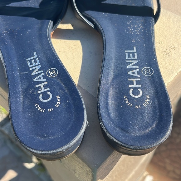 CHANEL Camelia Flat Sandal 8.5/39.5 - Picture 13 of 16